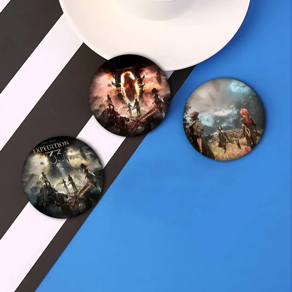 C-Clair O-Obscur E-Expedition 33 شارات الإبداعية صفيح لينة زر دبابيس الحيوان أيقونة بروش التلبيب على ظهره شارة الملحقات #4