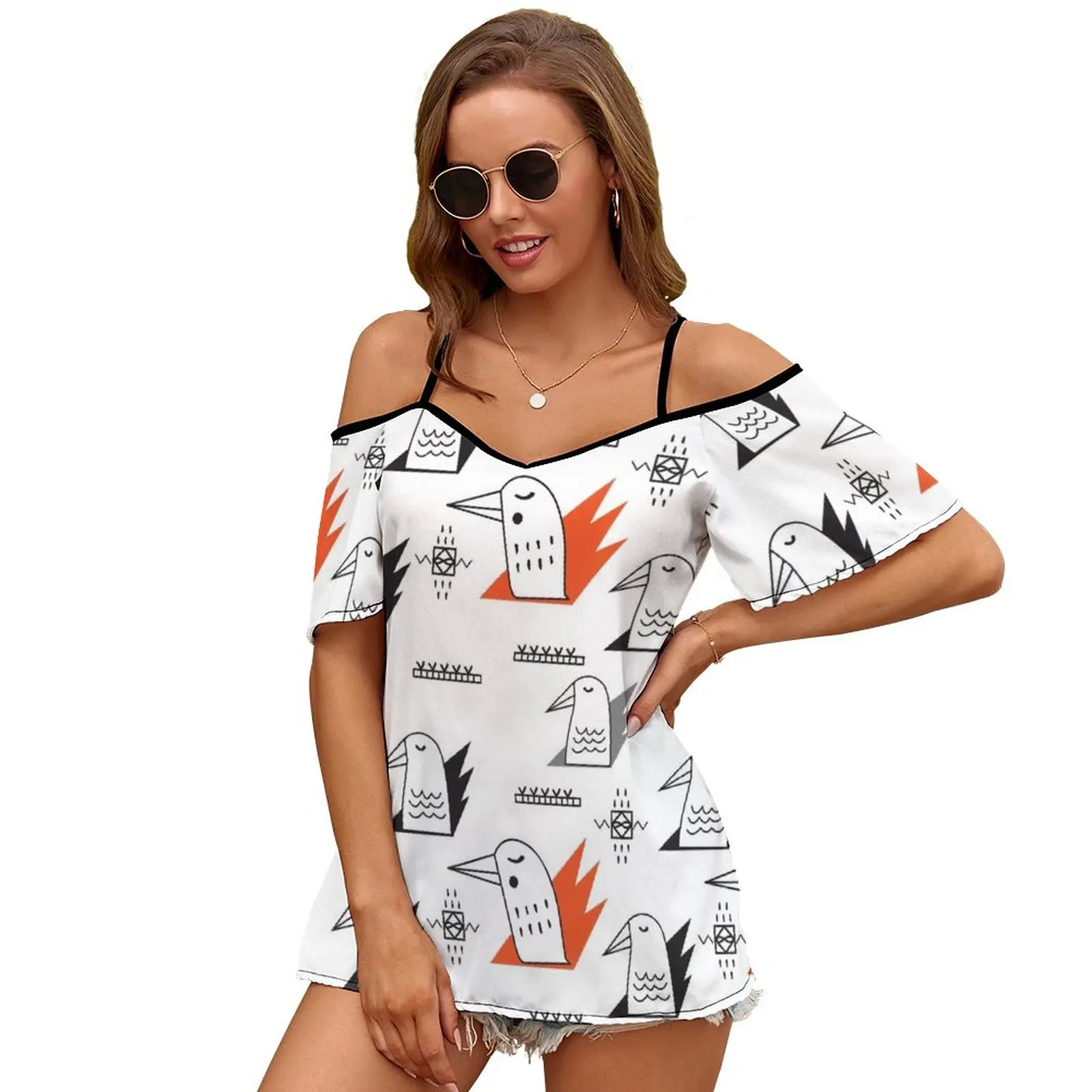 Camiseta con estampado de pájaros en llamas para mujer, blusa con manga corta y hombros descubiertos, camiseta informal de verano, blusa holgada con estampado de pájaros y llamas negras y blancas