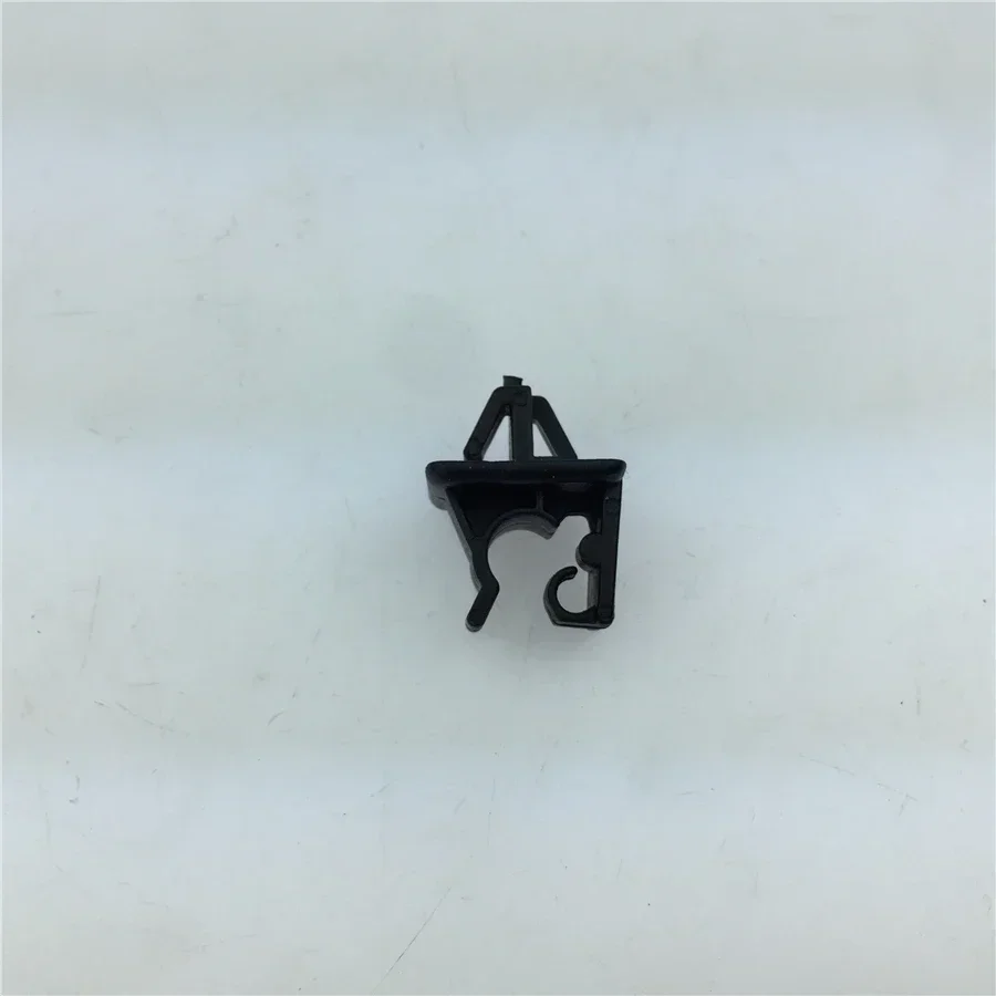 Automobile machine cover support line pipe / hood / air line / Taking a fixed base snap clip