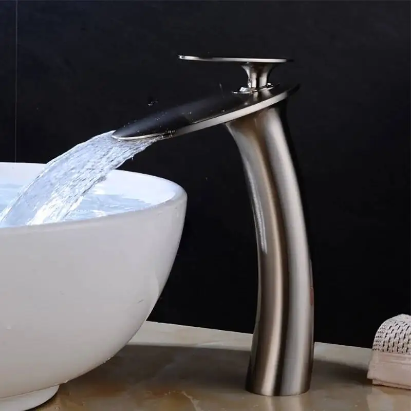 

Faucets Waterfall Bathroom Single Handle Basin Mixer Tap Bath Antique Brass Faucet Sink Water Crane Sier Taps