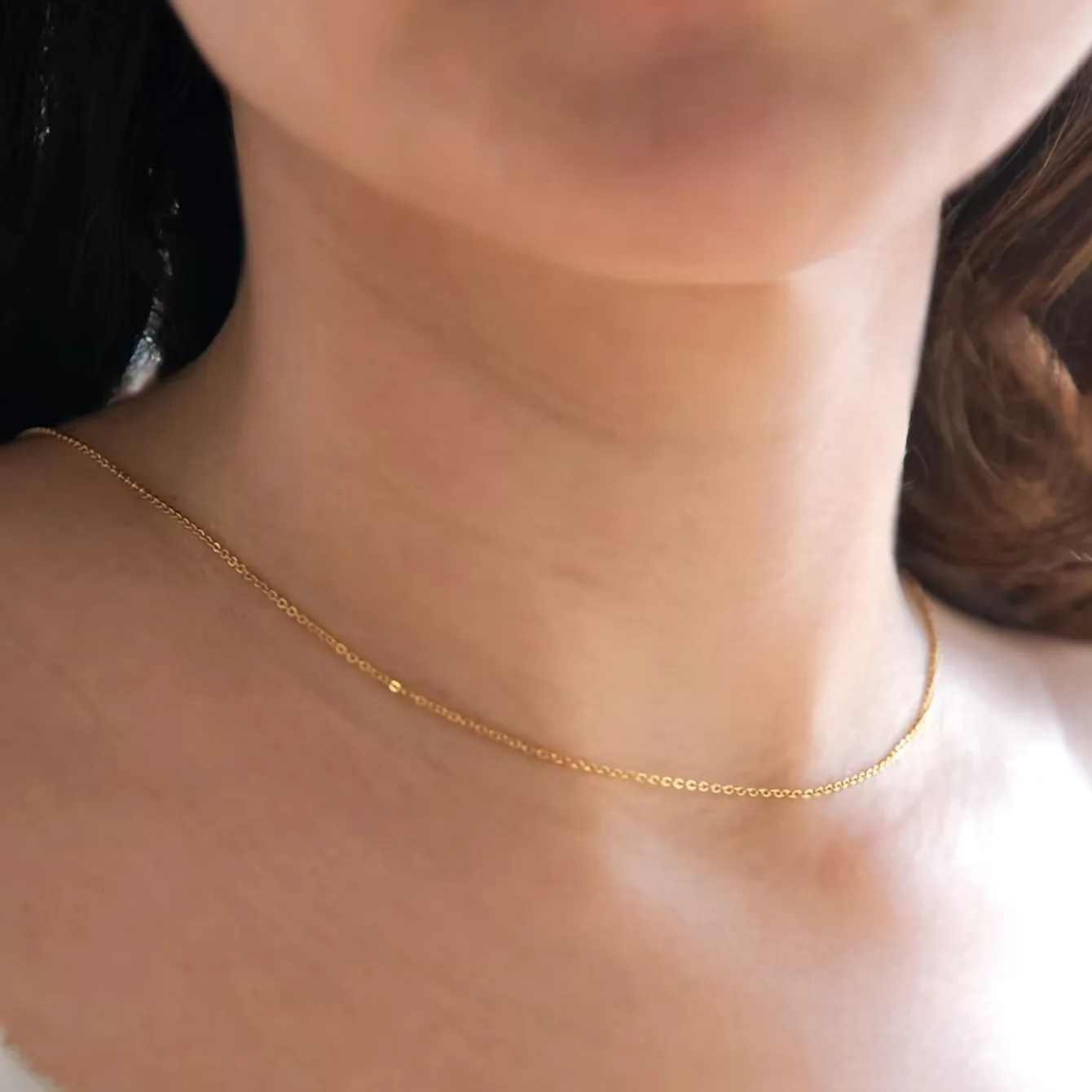 Neue modische und minimalist ische mehr schicht ige Imitation Perle Quaste Goldfarbe Anhänger Rücken kette Summe Urlaub Schmuck