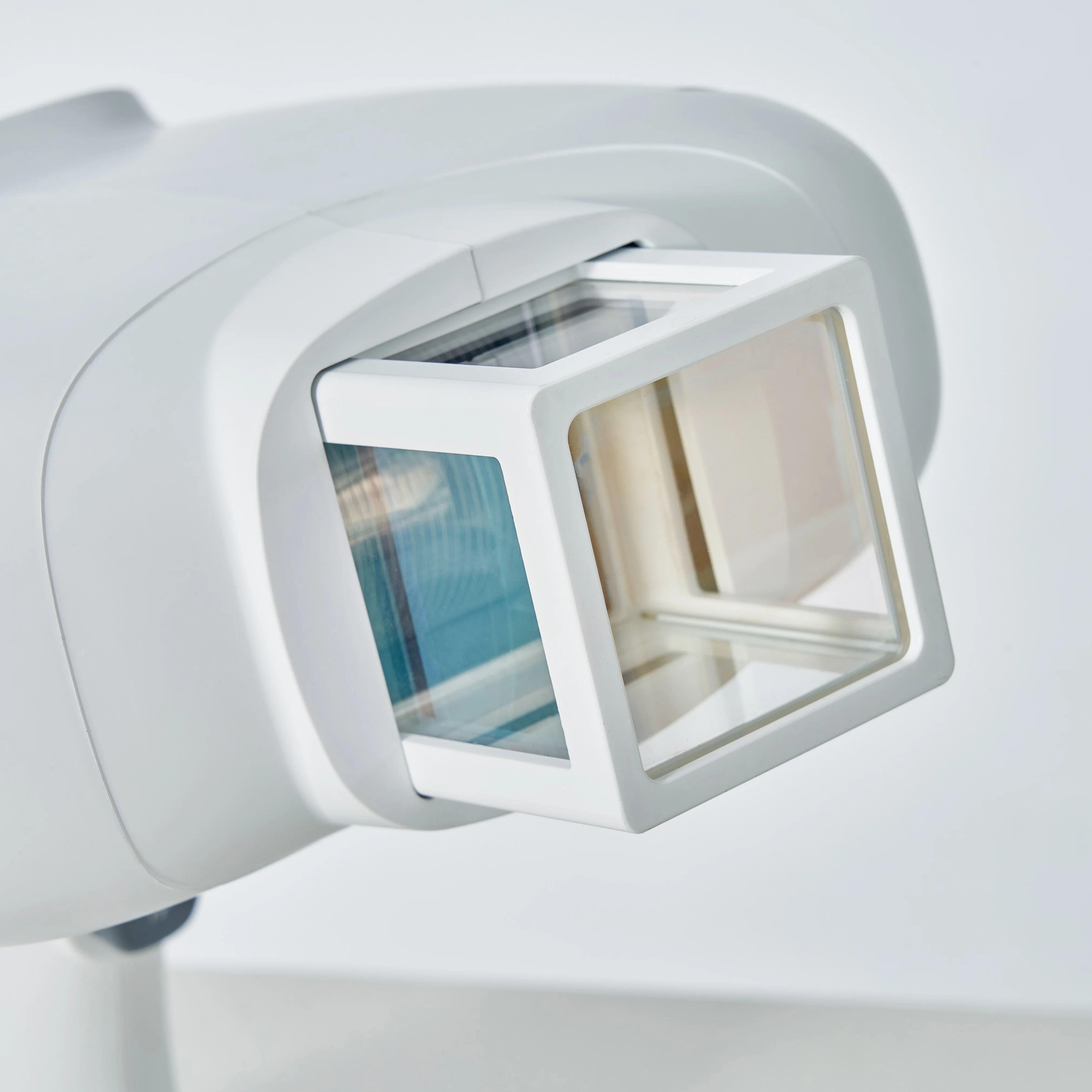 

SIGMA SH308 308 нм УФБ-экзимерный лазерный аппарат для фототерапии кожи при витилиго, псориазе, дерматологии, профессиональная фототерапия