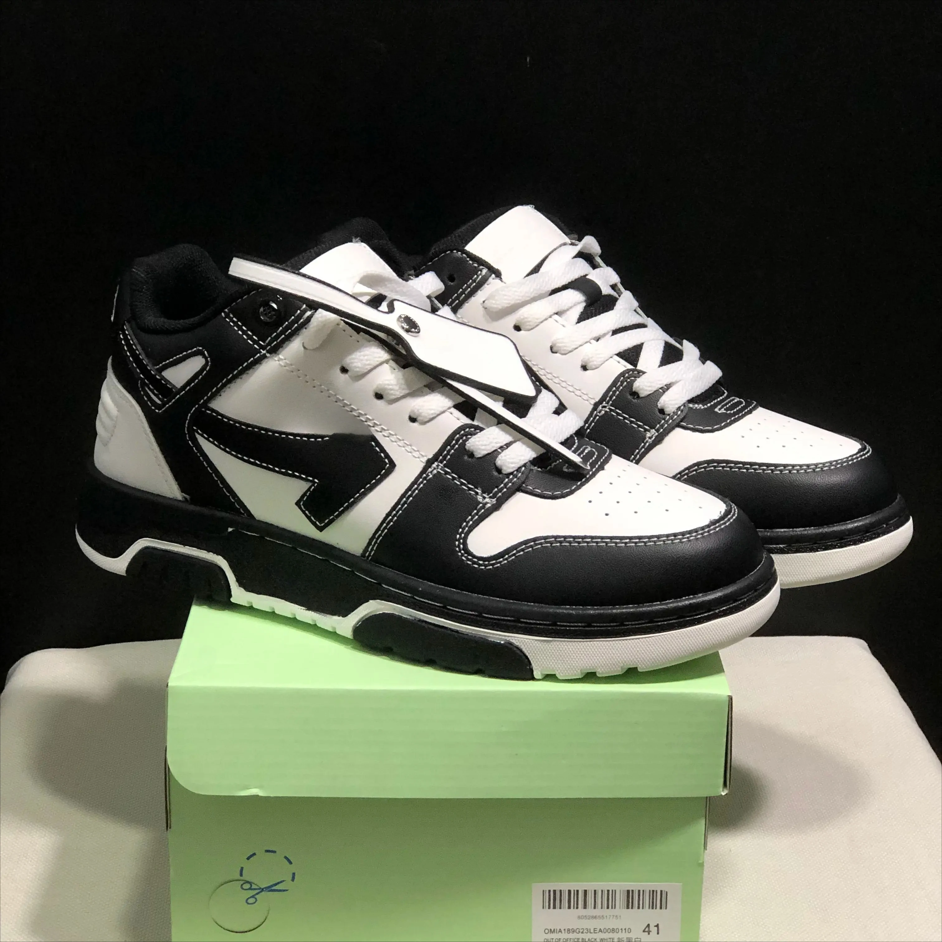 

2025 New Comfortable White Running Sneakers, Unisex Arrow Couple Shoes, Vintage Casual Style