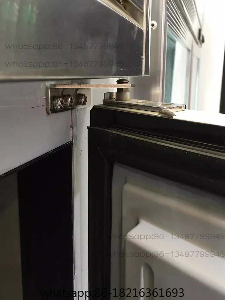Automatic door closer for commercial four door refrigerators