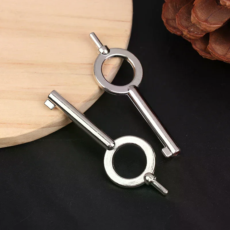 2pcs Standard Law Enforcement Handcuffs Keys American Style Universal Flat Key Blank Special Handcuff Lock Keychain