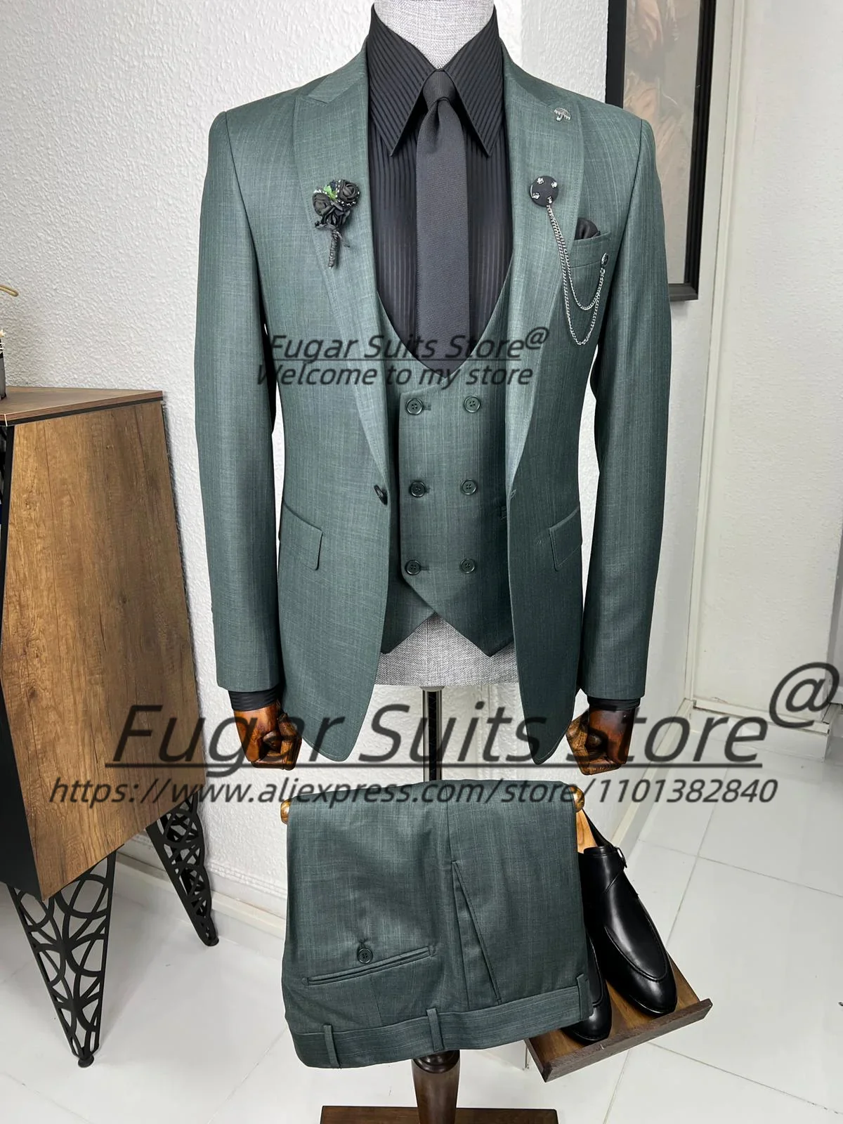 

Fashion Mint Green Party Men Suits Tailor Made Slim Peak Lapel Groom Wedding Tuxedos 3 Pcs Sets Classic Male Blazers Ropa Hombre