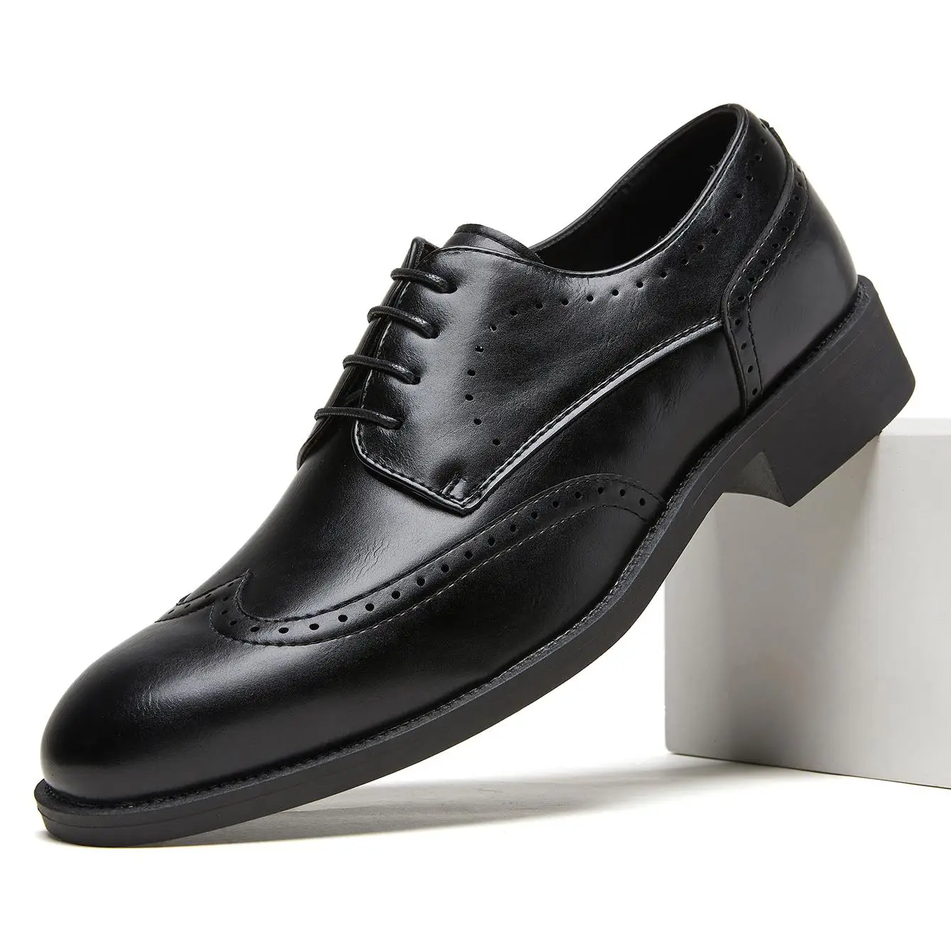 

Men's classic business casual shoes, fashionable party Locke shoes, comfortable and lightweight leather shoes, retro breathable