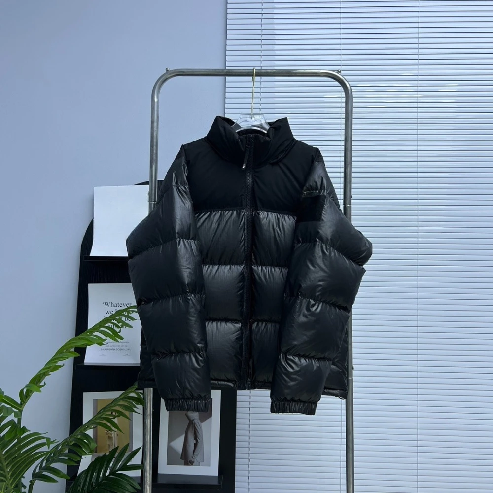 عالية الجودة الفاخرة مصمم المرأة طوق مقنعين أسفل سترة العلامة التجارية الشهيرة الشتاء موضة عادية سميكة الدافئة يندبروف معطف 2025