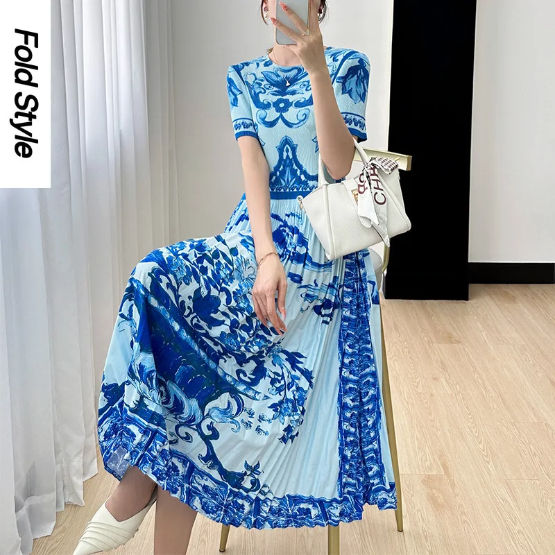 Sanzhai 2024 Summer New Style V-Neck Short Sleeve Printed Long Dress with Slender Waist and Slim Magic Pleated Dress for Women