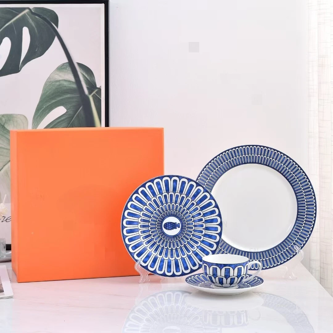 

High quality blue imprinted bone china tableware set, home European elegant style, four sets of coffee cups