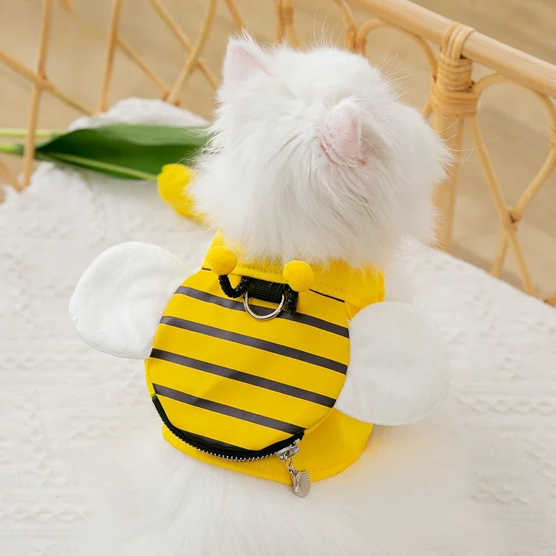 Little Bee Pet Cat Leash Vest Type Walking Cat Anti-break Free Dog Adjustable Going Out Leash