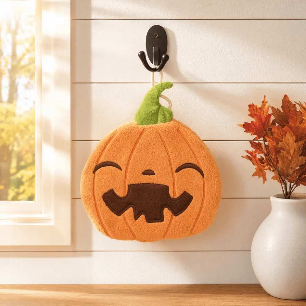 Ultra Absorbent Halloween Towels Coral Fleece Quick Drying Pumpkin Hand Towels Hanging Loop Soft Ghost Pirate Towel Home Use