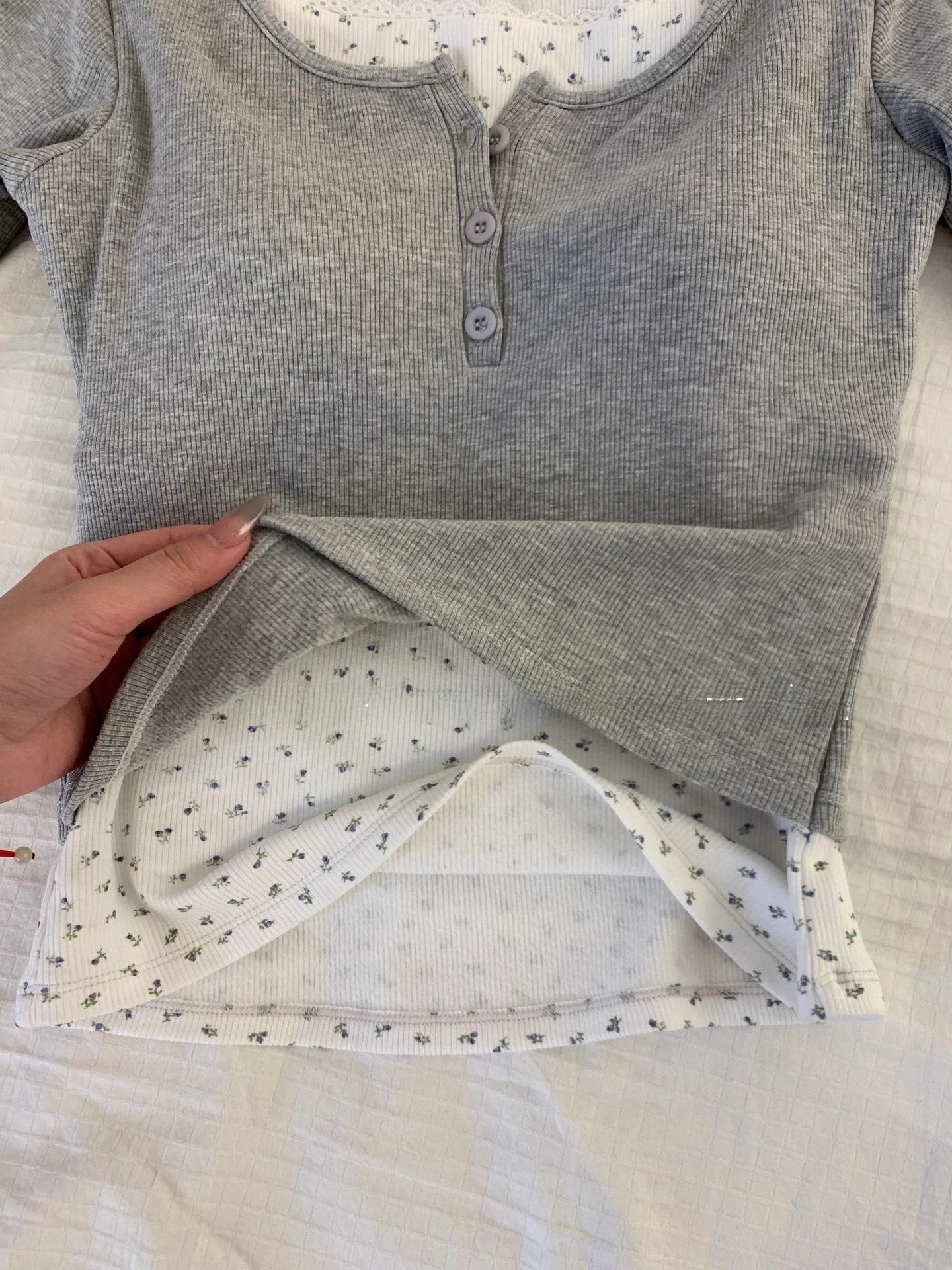 

Retro Floral Patchwork Long Sve T-irt Women's Spring Pure Desire Casual Lazy Inner Wear Base irt Top Korean Sle Commute