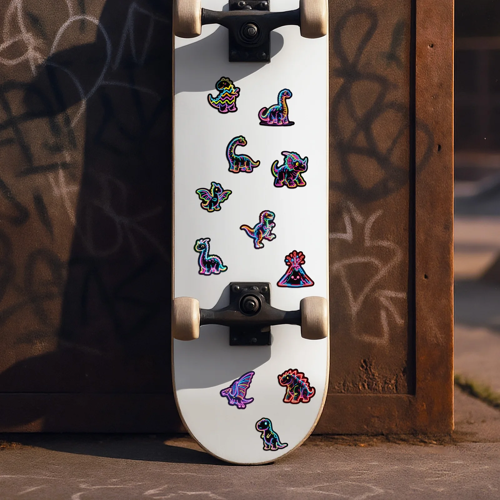 56/112 قطعة ملصقات خربش كرتونية على شكل ديناصور نيون ، شارات دينو ملونة يمكنك صنعها بنفسك للهاتف المحمول والكمبيوتر المحمول والجيتار ولوح التزلج والقرطاسية