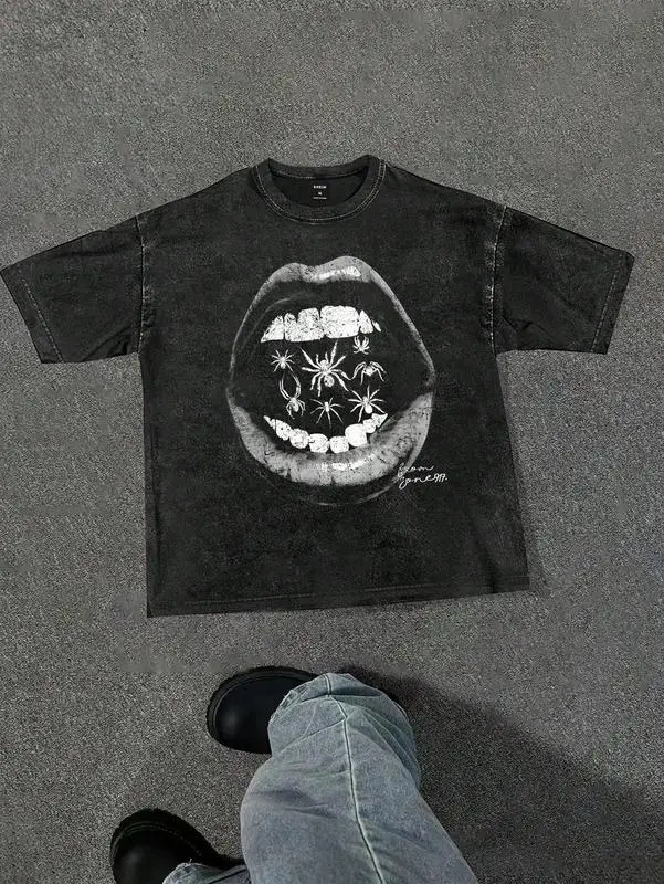 

Men Loose-Fitting Street-Style Vintage Dark Gothic Black And White Lips Spider Creative Graphic Pattern Black Loose Drop-Shoulde