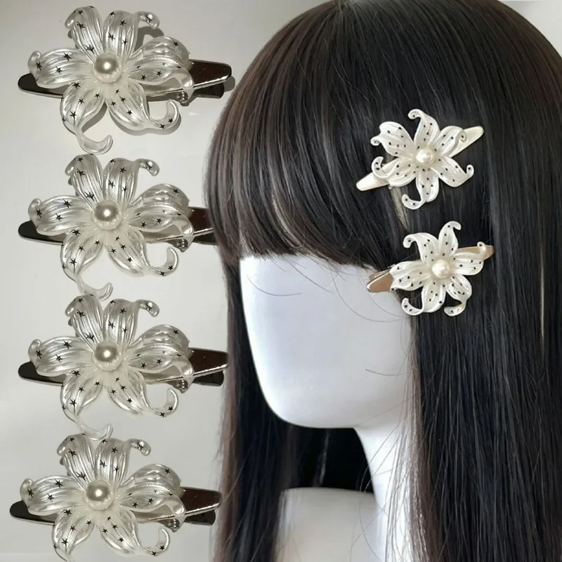 

Sweet Lily Star Hair Clips for Women Bangs Side Barrette Spicy Girls Niche Design Pearl Inlaid Hairpin Flower Hair Accessories