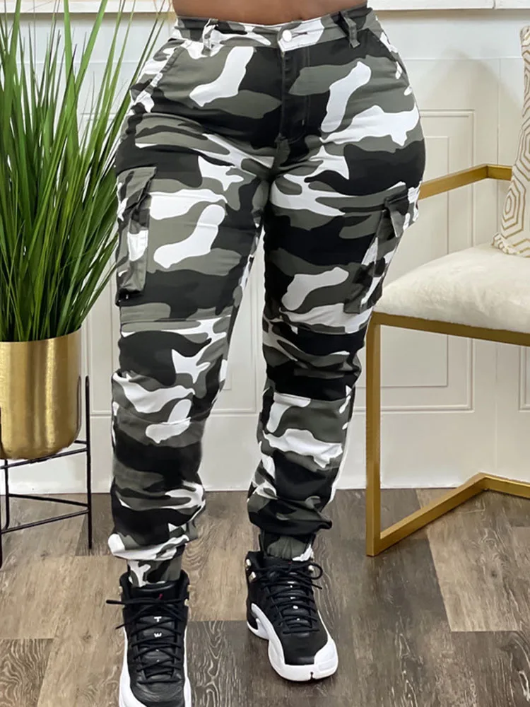 Doyerl Camouflage Cargo Pants for Women Y2K Vintage Harajuku High Waist Casual Ladies Trousers Camo Print Sweatpants