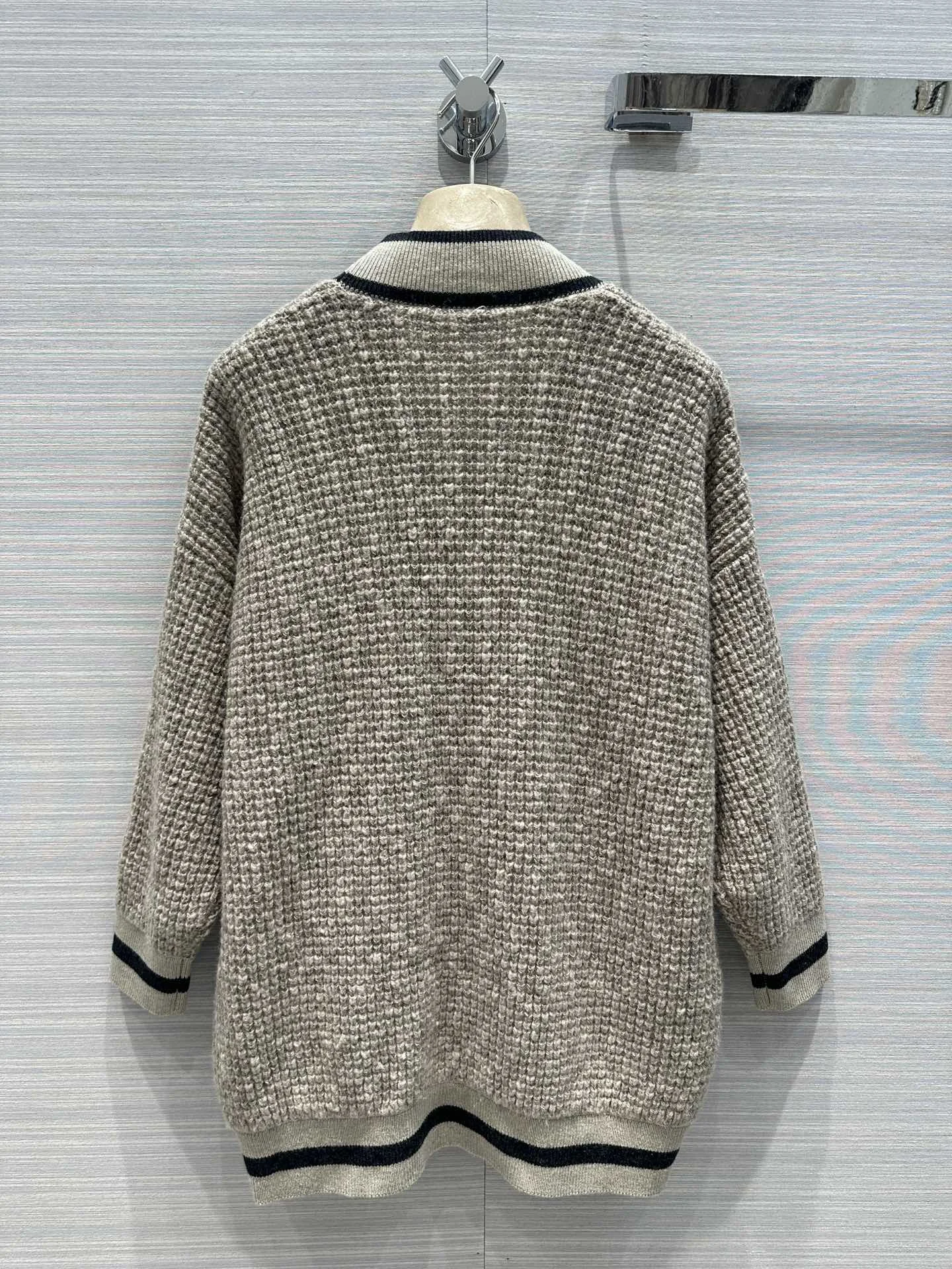 Women's Clothing cashmere cardigan for gentle oatmeal color comfortable delicate to the touchAutumn Winter New 0119