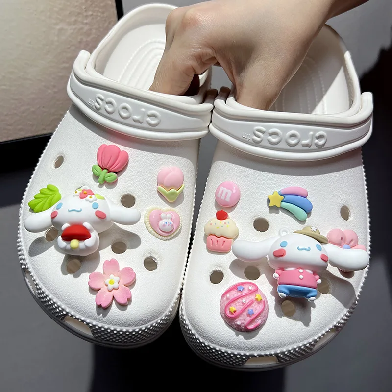 

3D Cute Cartoon Cinnamoroll Sanrio Shoe Accessories Charms Peripheral Soft Sandal Removable Soft Gift Sandal Decoration Buckle