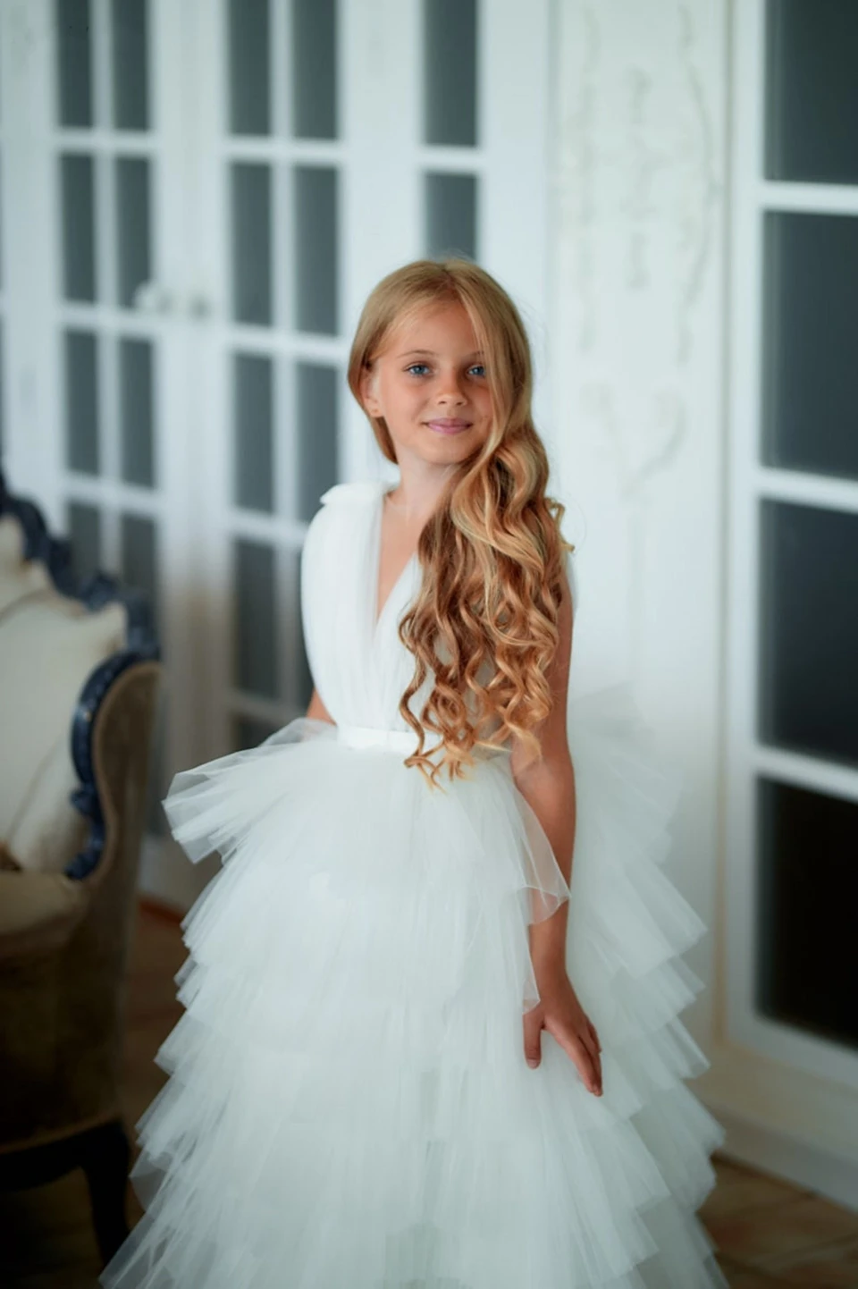 Robes de demoiselle d'honneur à plusieurs niveaux en tulle pour mariage, col en V bouffant, fibre, robe de soirée formelle pour enfants, robe de première communion, élégante, 2023