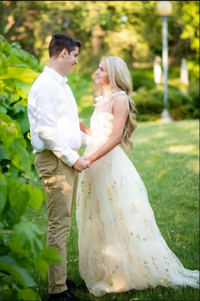 ชุดราตรีผ้าทูลล์ยาวประดับดอกไม้ ปี 2026 สายเดี่ยวทรงบอลกาวน์สำหรับผู้หญิง ชุดเดรสออกงานกลางคืนสำหรับผู้หญิง