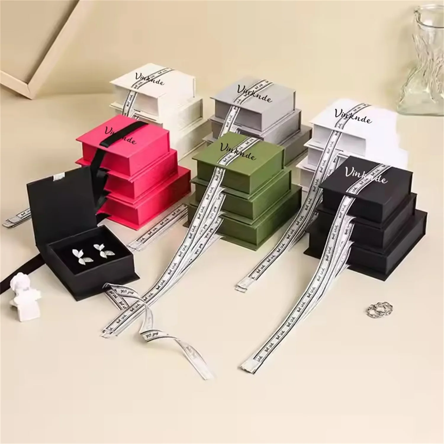 

50-компонентный набор шкатулок для драгоценностей с логотипом, экологически чистый квадратный крафт-раскладной верхней упаковки, многофункциональный органайзер для серег, браслетов