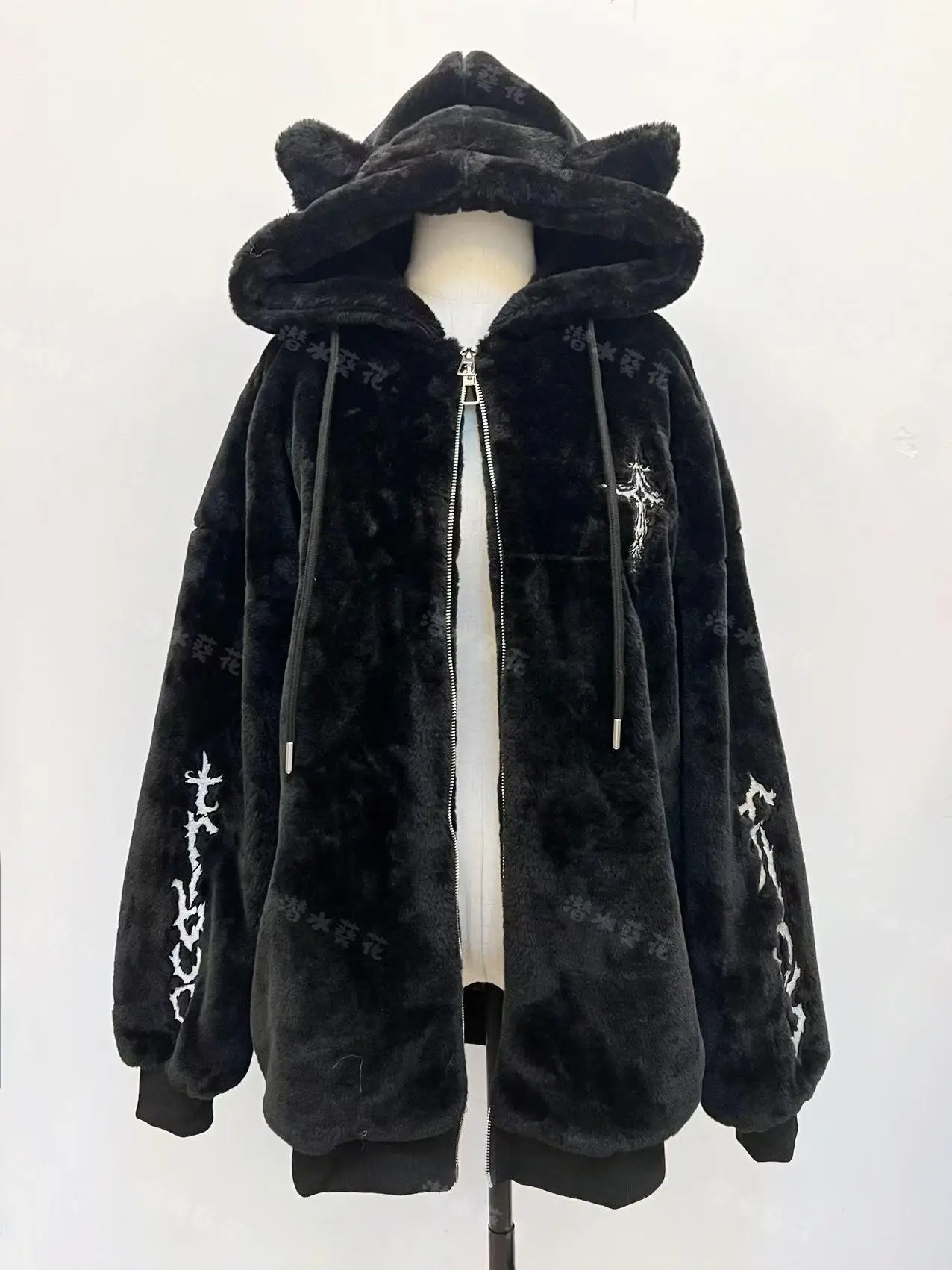 Gothic Black Plush Jacket Women's Loose Cross Embroidered Hooded Faux Fur Jacket Japanese Mass-produced Mine Thickened Coats