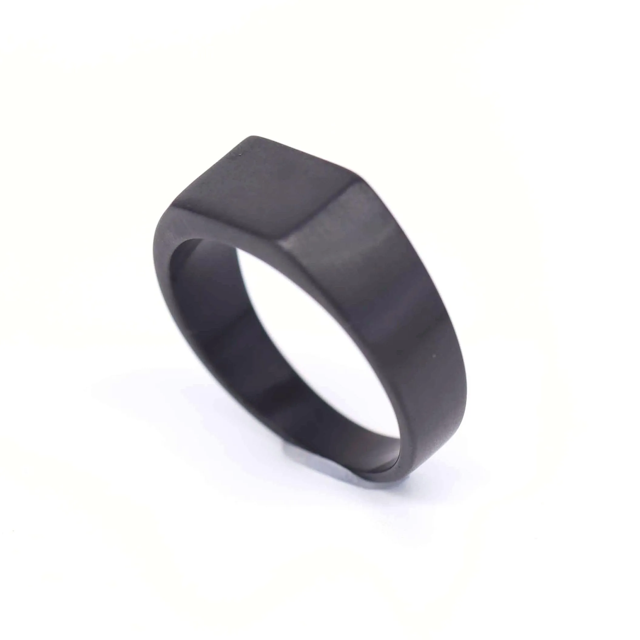 

Simple Small Design Noble Ring High Polished Stainless Steel Rectangle Ring