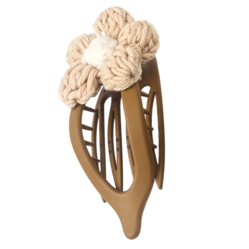 

Заколка для волос с вязаным цветком для женщин, из мягкой пряжи, элегантный аксессуар для прически «полупучок», надежная заколка-уточка, весенний цветочный дизайн