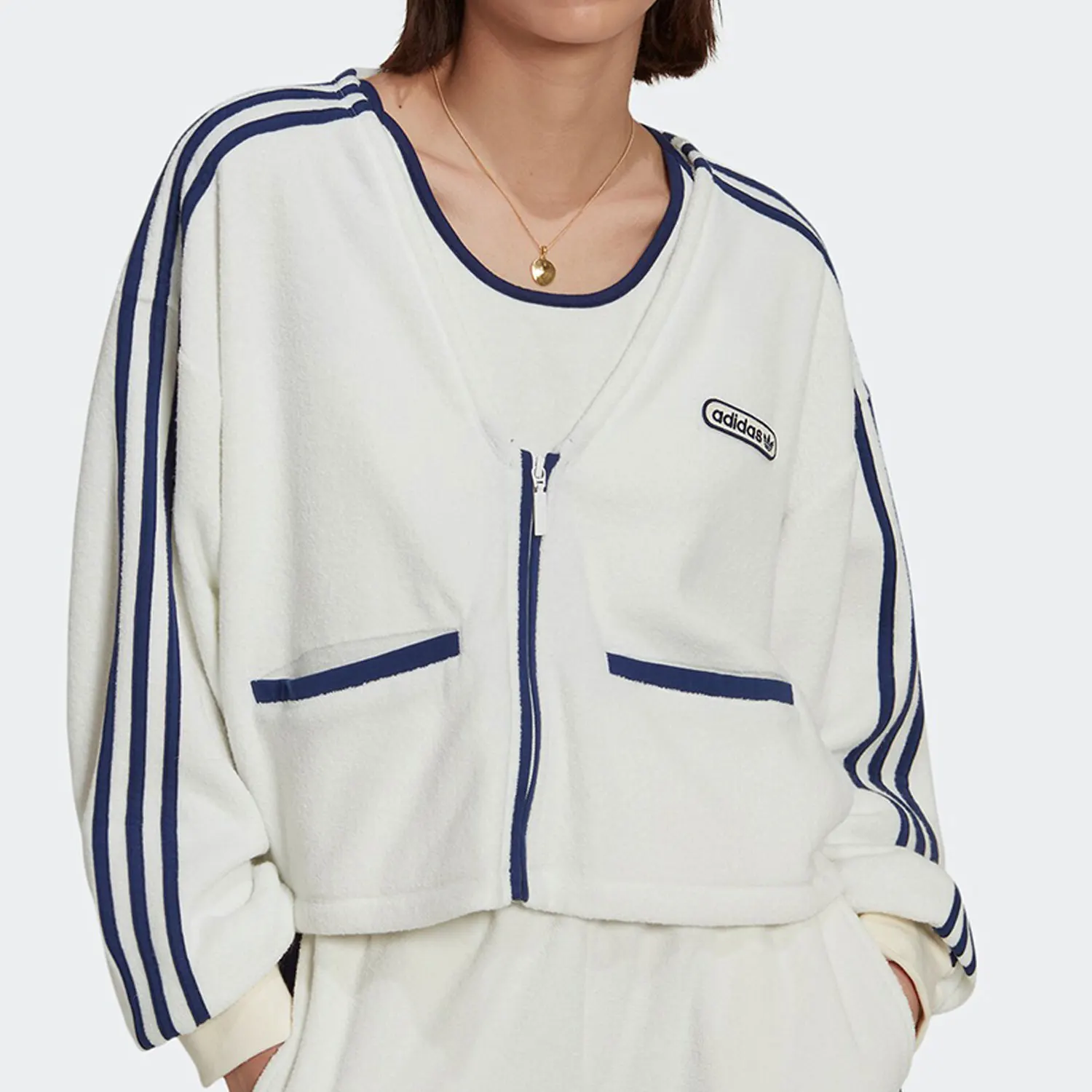 سترة أزياء نسائية من Adidas Originals سترة رياضية متماسكة HL6585