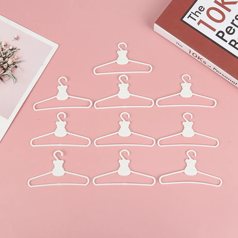 10 mini Hangers white coat Dress doll Plastic Clip hangers For Doll Wardrobe