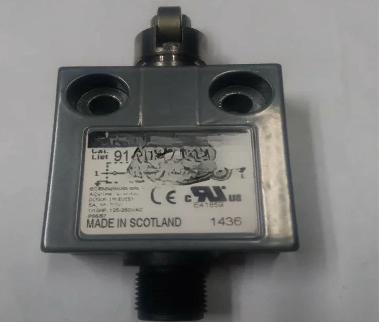 914CE3-Q Limit Switch