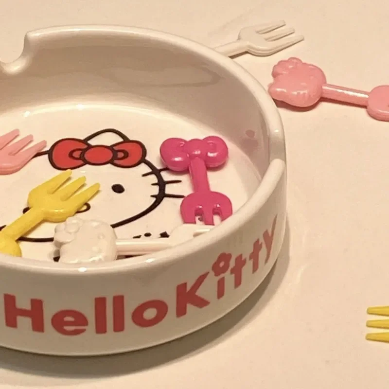 Cendrier en céramique Anime Sanurgente Hello Kitty, personnalisé, créatif, dessin animé, mignon, mode maison, simple, polyvalent, décoration de salon