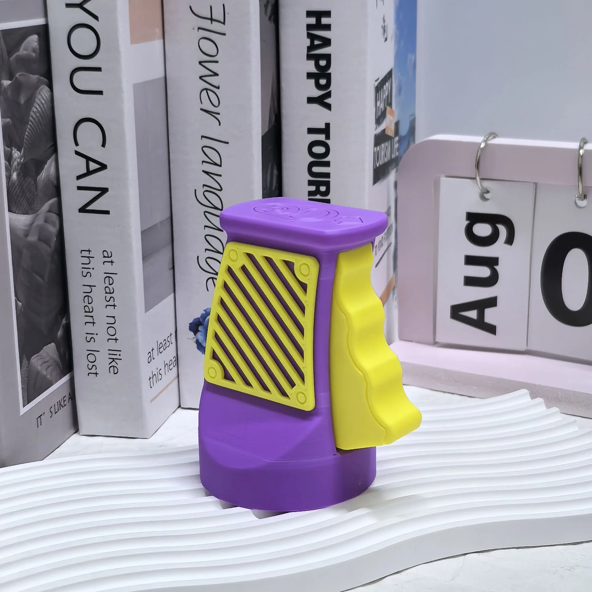 فتاحة علب نوع جديد من فتاحة علب حماية الأظافر من النوع الدافعي مع غطاء فتاحة زجاجات محمولة للمشروبات والبيرة والكولا