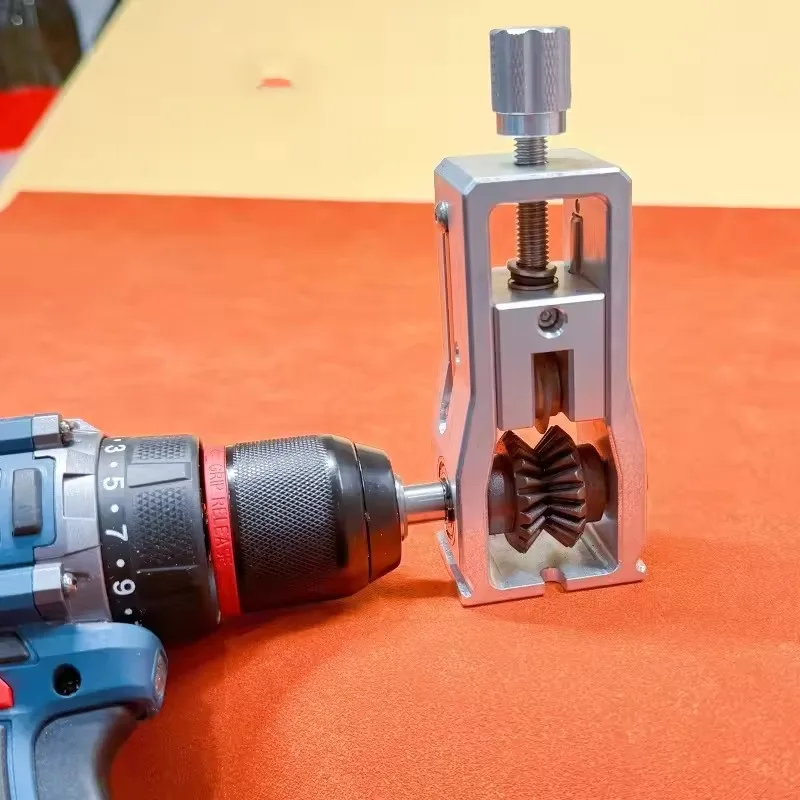 Portable household wire stripper can be connected to the electric drill hand cranked aluminum alloy manual stripping tool 2-20mm
