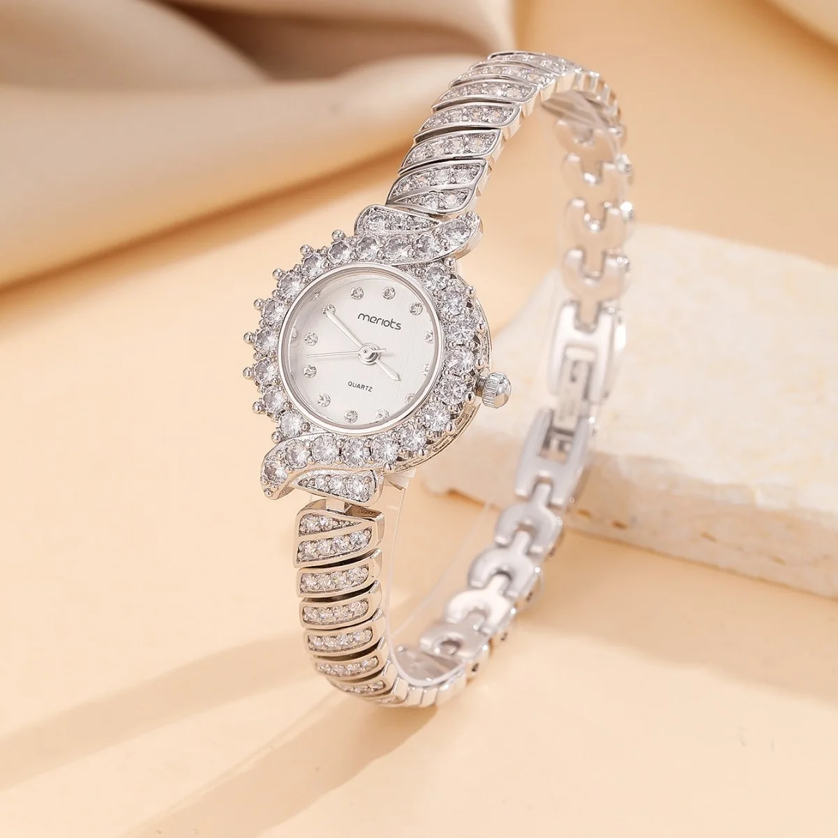 

AY Luxury Women's Watches Full Zircon Crystal Elements Bangle Bracelet Watch For Women Wedding Party Fashion Jewelry Accessory