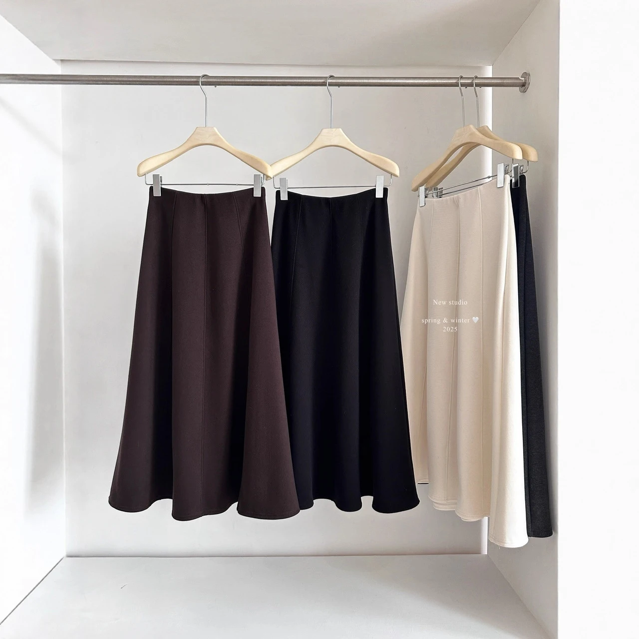 Rok A-Line Panjang Selutut Bahan Wol untuk Wanita Musim Gugur Musim Dingin, Rok Payung Berpinggang Tinggi Berbahan Fleece, Gaya Prancis yang Lembut untuk Kerja Sehari-hari