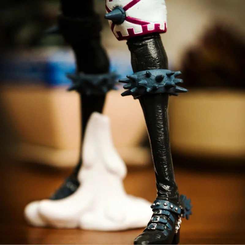 샬롯 카타쿠리 피규어 애니메이션 원피스 PVC 피규어 일본 만화 장난감 모델 가라지 키트 애니메이션 장식품 ACG 컬렉션