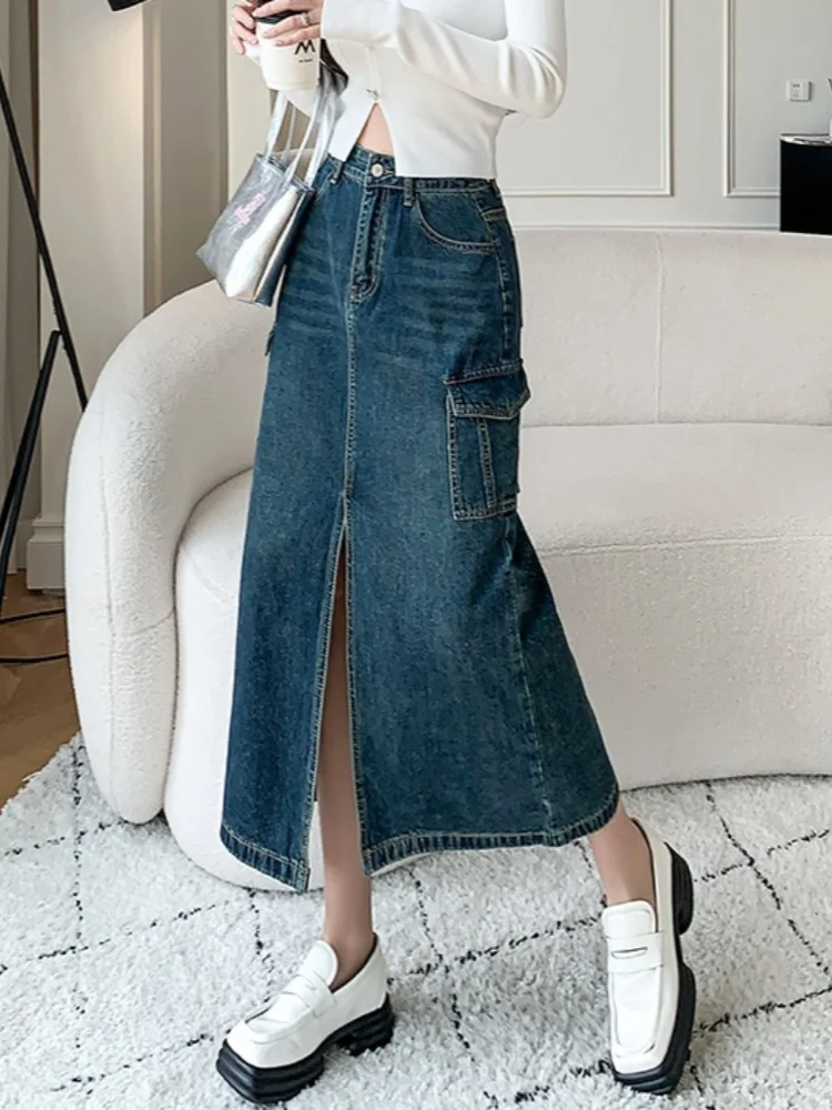 Nowa Jesienna Koreańska Wersja Casualowa Spódnica Jeansowa w Kształcie Litery A Damska Spódnica do Pracy z Wysokim Stanem, Średniej Długości, Seksownym Rozcięciem z Przodu
