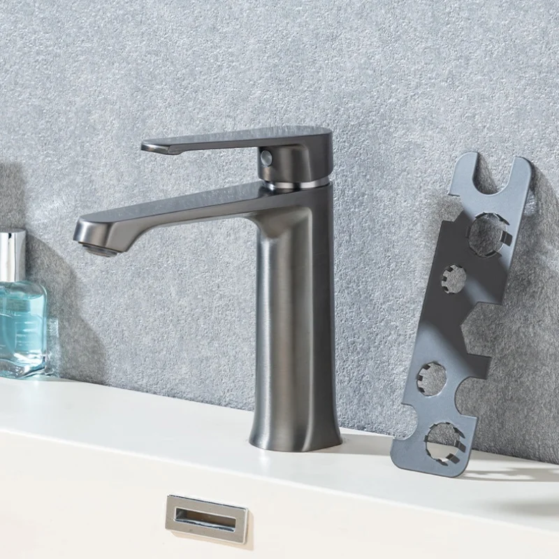 

Multifunctional Disassembly Household Bathroom Faucet Disassembly Installation Wrench Tool Aerator Removal Wrench Tool