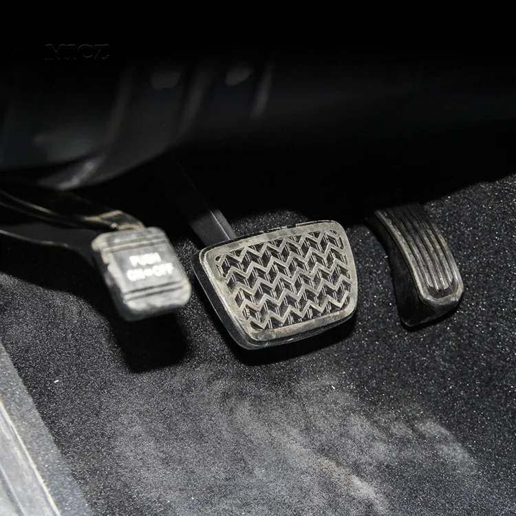 For Lexus CT200/RX270 RX350 RX450h/ES200 ES250 ES240 ES300h/IS250 IS250C IS300 IS300C Car Aluminum Pedal Cover Gas AT Refit Pad