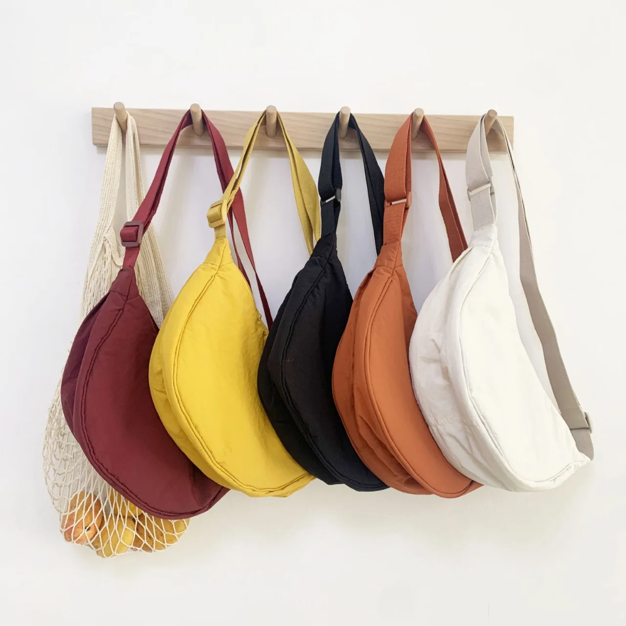 

Trendy Colorful Women's Soft Cloth Shoulder Bag Large Capacity Student Casual Handbags Crossbody Bag Nylon Dumpling Hobos Bag