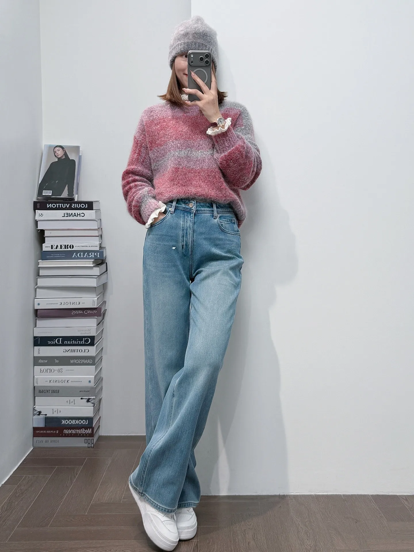 

Шерстяной свитер ST Color Really Love at First Sight из высококачественной шерсти Camere, супербелый, с цветными вставками, длинный рукав, повседневный стиль