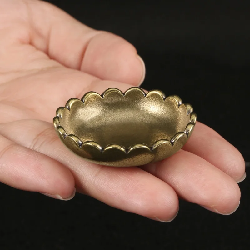 

Antique Lotus Treasure Basin Brass Ornament Tea Pet Box Copper Crafts