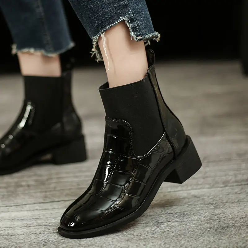 

Короткие женские туфли на меху, яркий верх, элегантные ботильоны на среднем каблуке для женщин, модные ботильоны высокого качества 2025, предложение из искусственной кожи