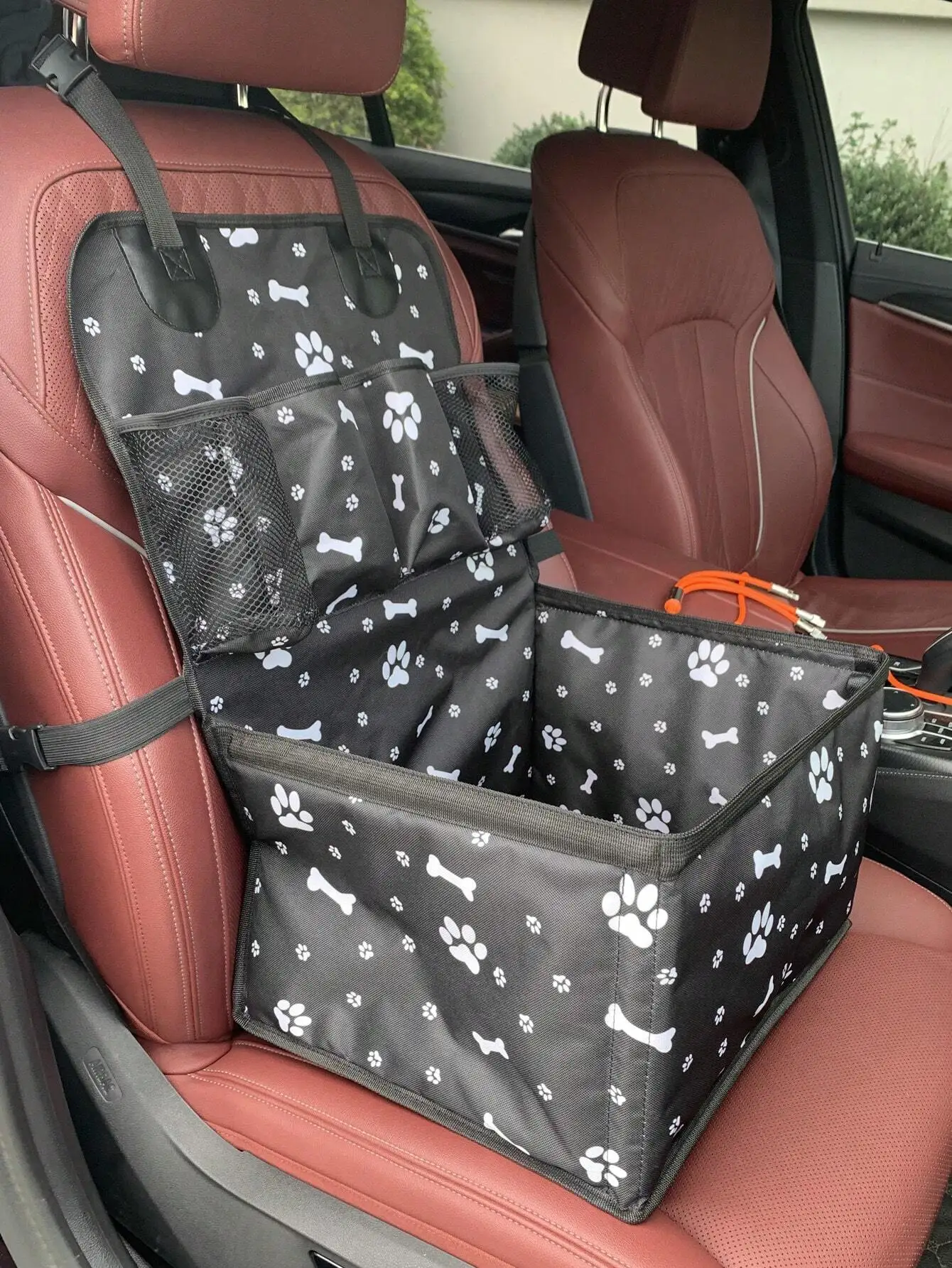 

600D Oxford Cloth Pet Basket Front Passenger Seat Scratch Resistant With Storage Pocket