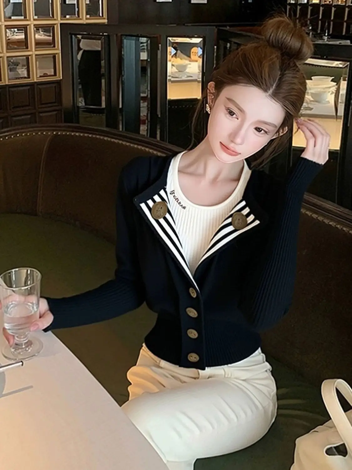 Women's Long Sleeve Short Knit Cardigan with Striped Lapel & Button Front Fitted Retro Elegant Casual Sweater for Autumn Winter