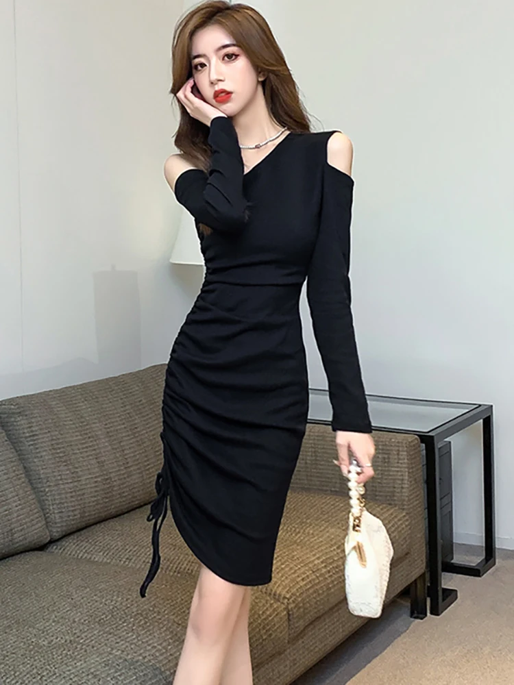 Korean Fashion Off Shulder Sexy Club Dress for Women Autumn Winter Black Pleated Bodycon Prom Clothes 2024 Vintage Hepburn Dress