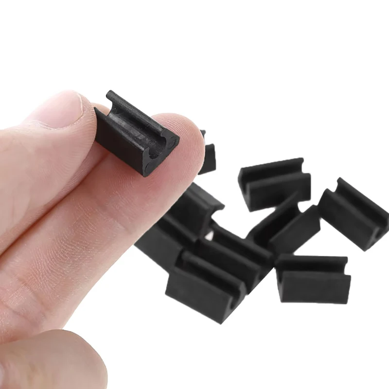 Plastic Furniture Foot Pads Table Leg Covers Chair Pads Anti Slip U-Shaped Pipe Clamps Floor Protection Covers Pipe Caps