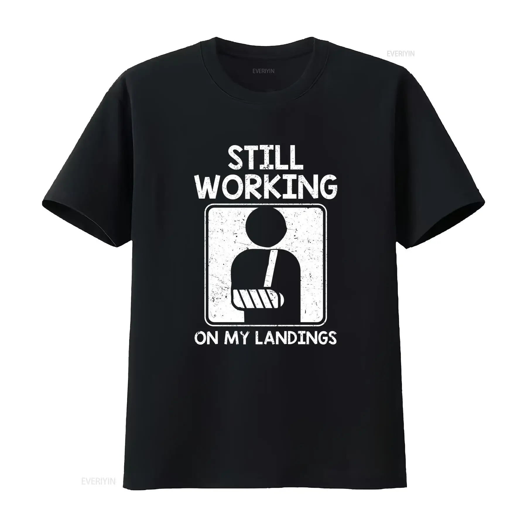 Nog Steeds Bij Mijn Landingen Bezig Gebroken Arm T Shirt Grappig Herstel Na Operatie Ongeval vintage Washed Breathable fashion